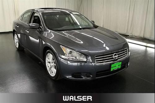 Nissan Maxima Supercab 139 XLT 4WD Other