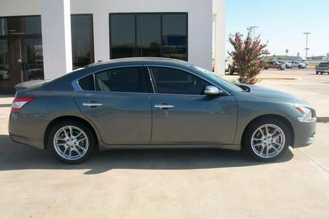 Nissan Maxima 2010 photo 1