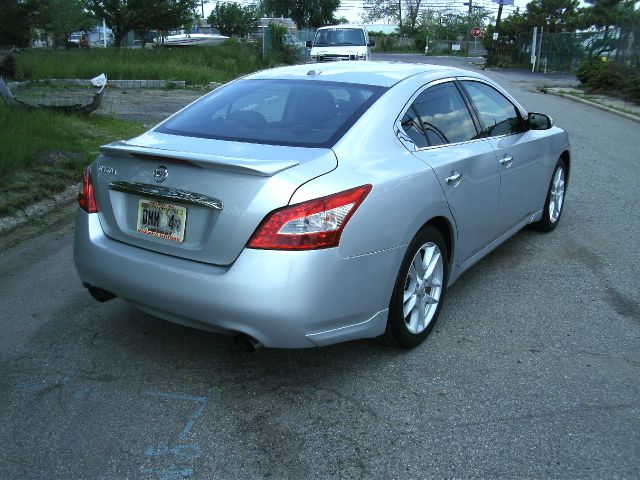 Nissan Maxima 2010 photo 13