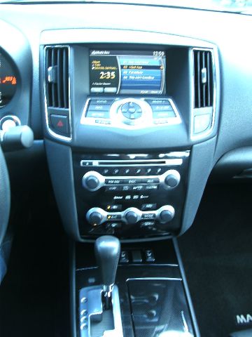 Nissan Maxima 2010 photo 18