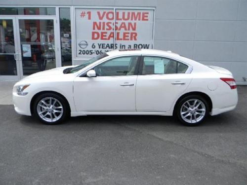 Nissan Maxima 2010 photo 1