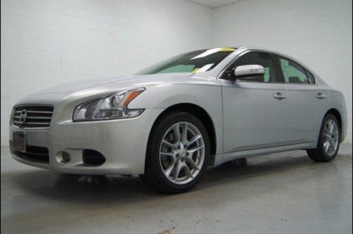 Nissan Maxima 2010 photo 1