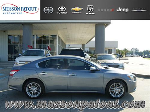 Nissan Maxima 2010 photo 1