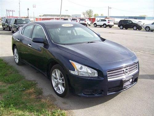 Nissan Maxima 2010 photo 1