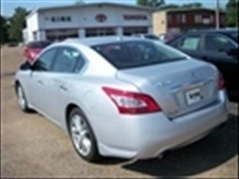 Nissan Maxima XR Other