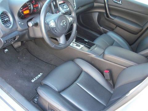 Nissan Maxima 2010 photo 1
