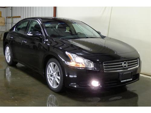 Nissan Maxima 2010 photo 1