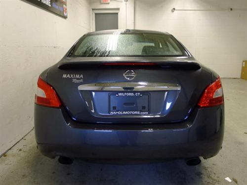 Nissan Maxima 2010 photo 2