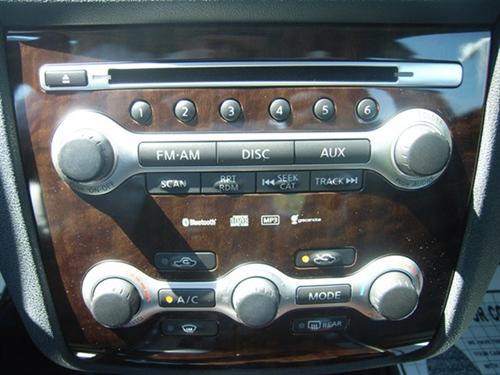 Nissan Maxima 2010 photo 2