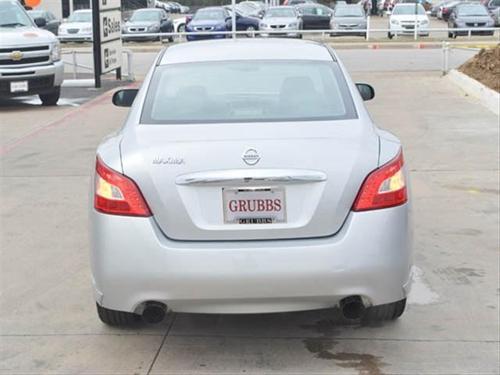 Nissan Maxima 2010 photo 2