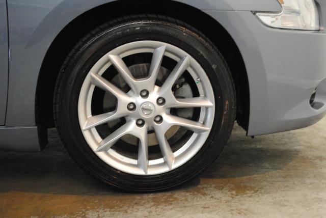 Nissan Maxima Supercab 139 XLT 4WD Sedan