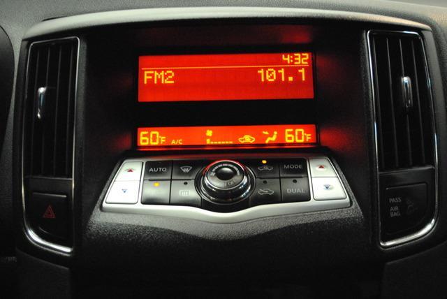 Nissan Maxima 2010 photo 17