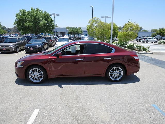 Nissan Maxima 2010 photo 4