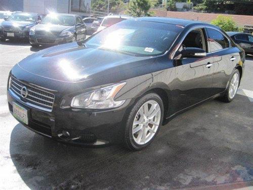 Nissan Maxima 2010 photo 1