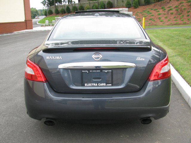 Nissan Maxima 4.6L Eddie Bauer Sedan