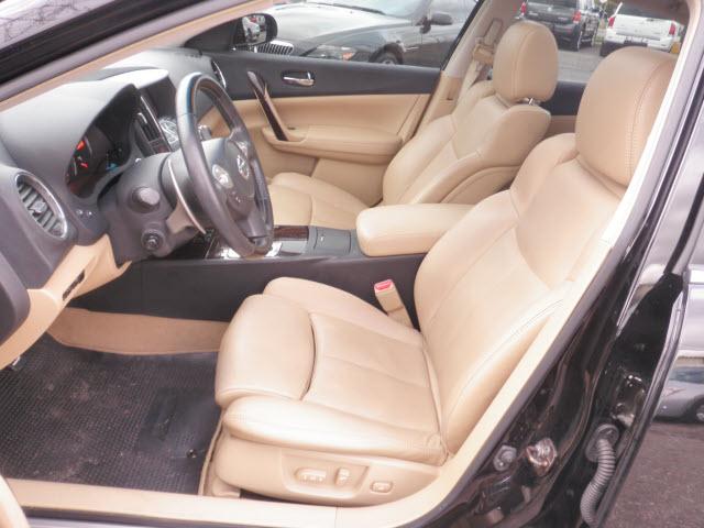 Nissan Maxima 2010 photo 4
