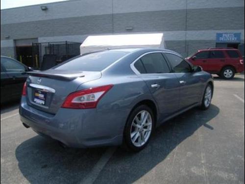 Nissan Maxima 2010 photo 2
