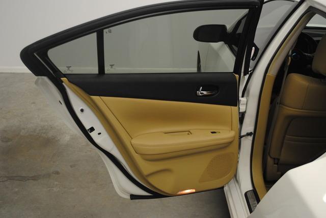 Nissan Maxima 2010 photo 12