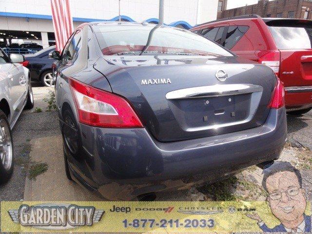 Nissan Maxima 2010 photo 1