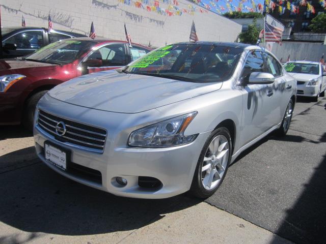 Nissan Maxima 2010 photo 2