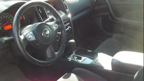 Nissan Maxima 2010 photo 1