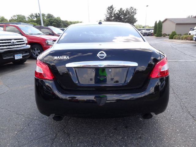 Nissan Maxima 2010 photo 1