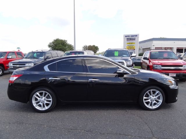 Nissan Maxima 2010 photo 4