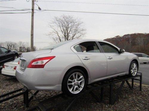 Nissan Maxima XR Other