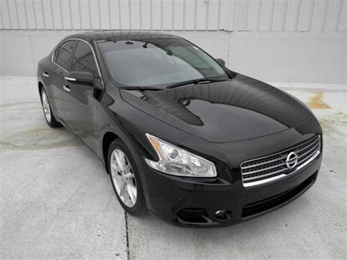 Nissan Maxima 2010 photo 1