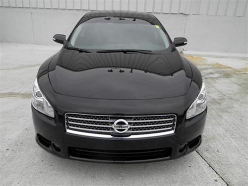 Nissan Maxima 2010 photo 2