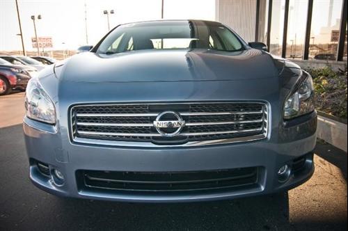 Nissan Maxima 2010 photo 1