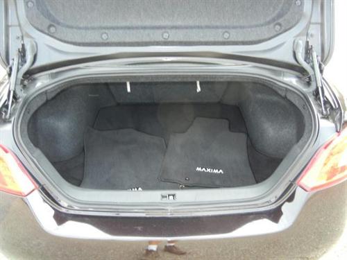 Nissan Maxima 2010 photo 2