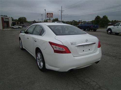 Nissan Maxima XR Other