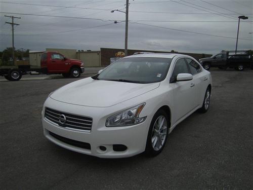 Nissan Maxima 2010 photo 2