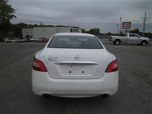 Nissan Maxima 2010 photo 3