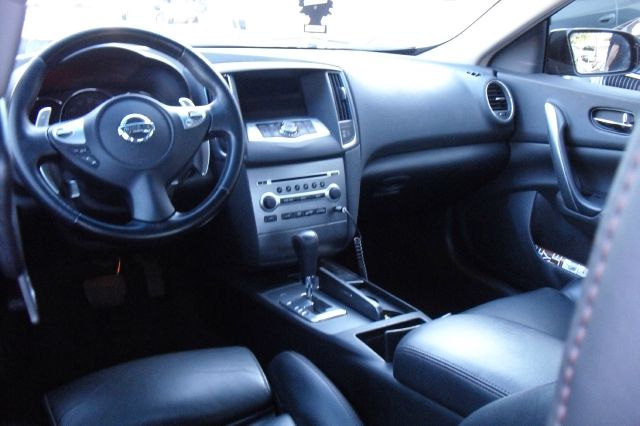 Nissan Maxima 2010 photo 4