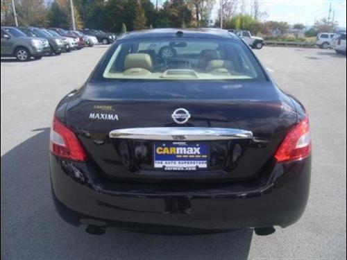 Nissan Maxima 2010 photo 1
