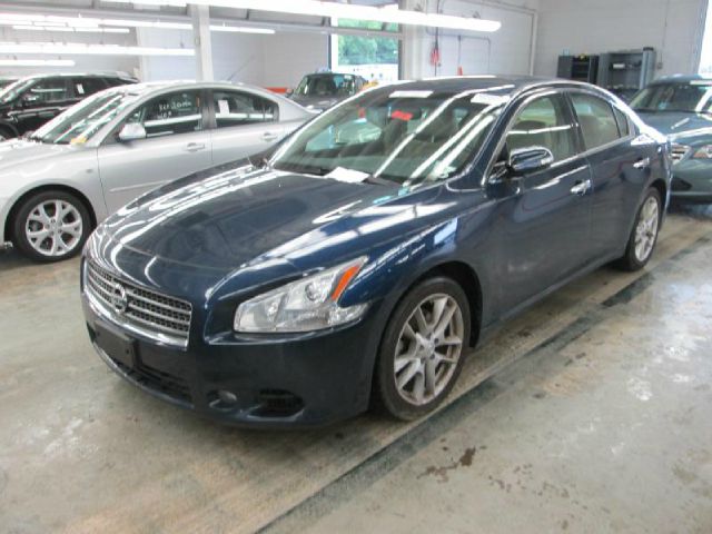 Nissan Maxima 2010 photo 1