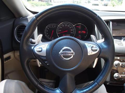 Nissan Maxima 2010 photo 1