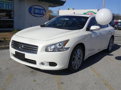 Nissan Maxima XR Other