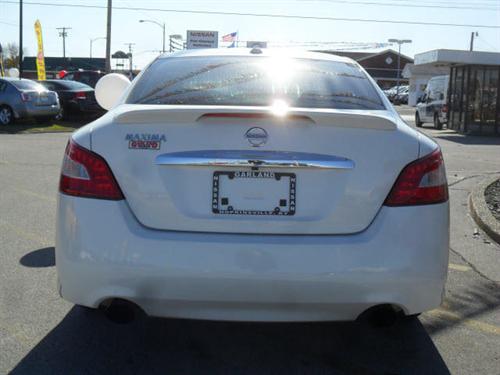 Nissan Maxima 2010 photo 2