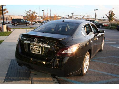 Nissan Maxima 2010 photo 3