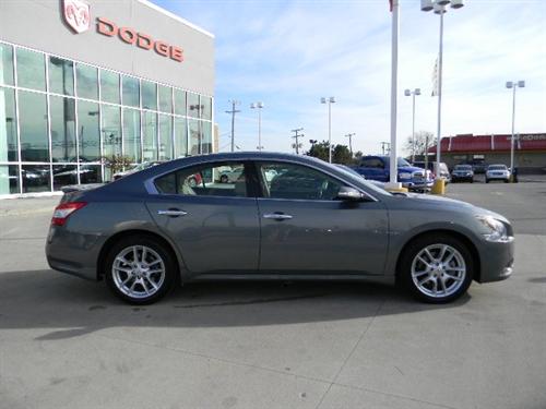 Nissan Maxima XR Other