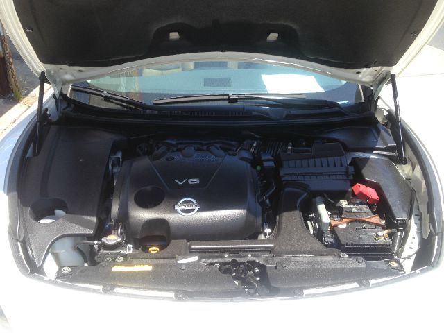 Nissan Maxima Sl-awd-2nd Bench-cd Player-1 Owner Sedan