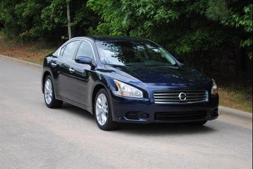 Nissan Maxima 2010 photo 2