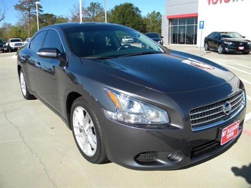 Nissan Maxima 2010 photo 1
