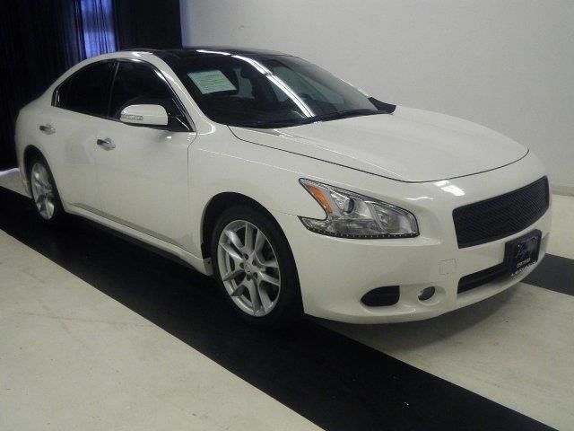 Nissan Maxima 2010 photo 2