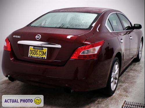 Nissan Maxima 2010 photo 1