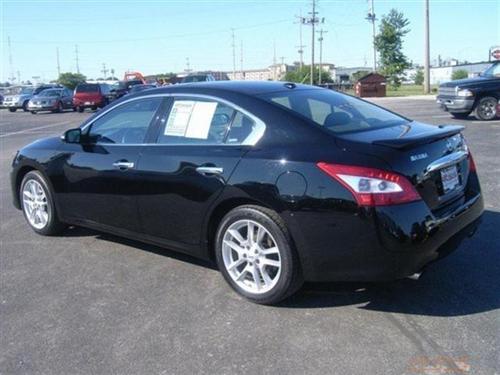 Nissan Maxima 2010 photo 1