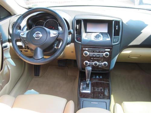 Nissan Maxima 2010 photo 4